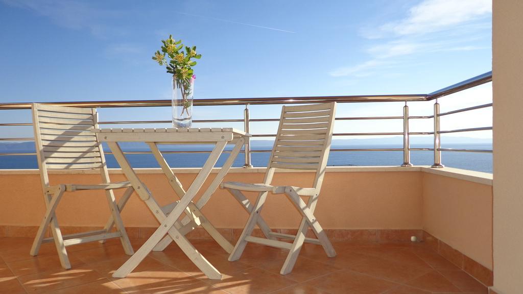 Apartment Lara Makarska Bilik gambar