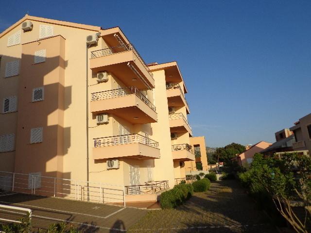 Apartment Lara Makarska Bilik gambar