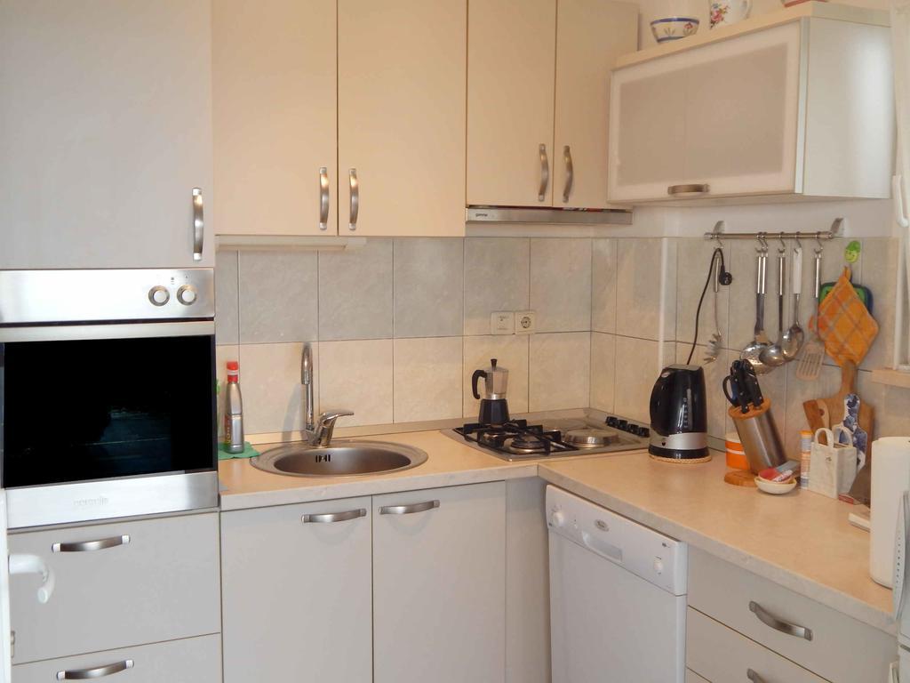 Apartment Lara Makarska Bilik gambar