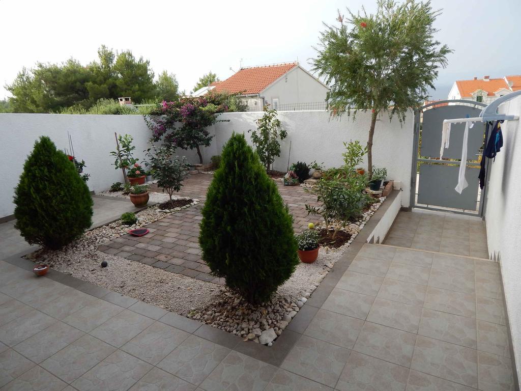 Apartment Lara Makarska Bilik gambar